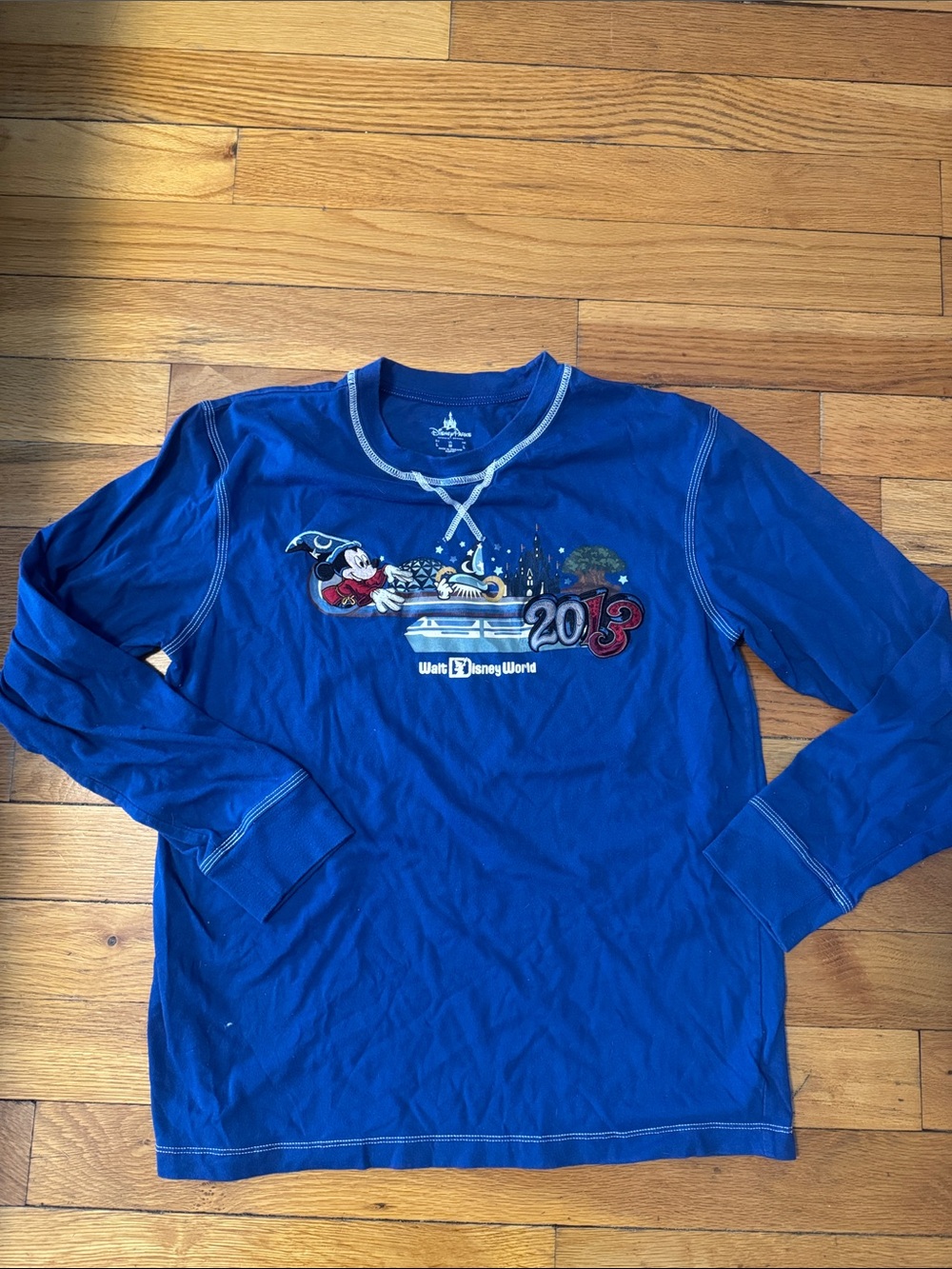 Walt Disney World Believe in Magic Men L Long Sleeve T Shirt 2013
